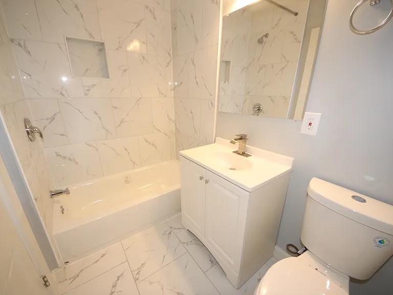 1419 Light St — Photo 22