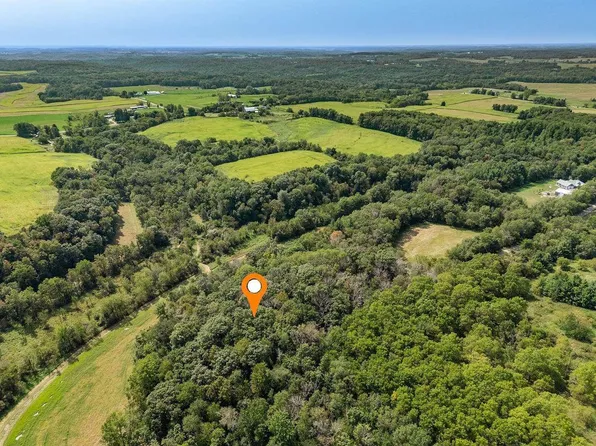 2 Acres Meadow Dr, Washington, WI 53943