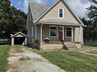 539 W Barnes St, Bushnell, IL 61422