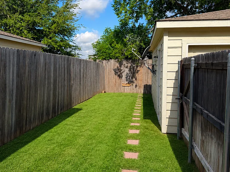 10633 Traymore Dr — Photo 13