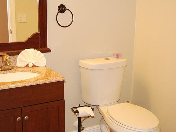 2nd image of 510 Bassett Dr