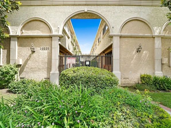 20235 Cohasset St Unit 6, Winnetka, CA 91306