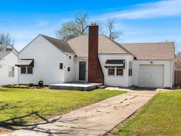 834 N 3rd St, Ponca City, OK 74601