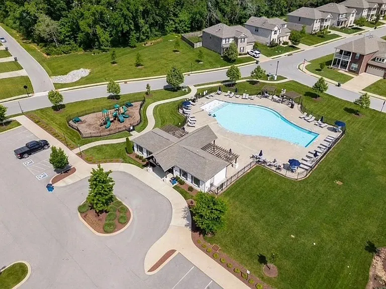 835 Chalkstone Ln — Photo 37
