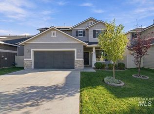 124 S Sunset Point Way, Meridian, ID 83642