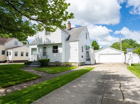 44 Warren Ave, West Seneca, NY 14224