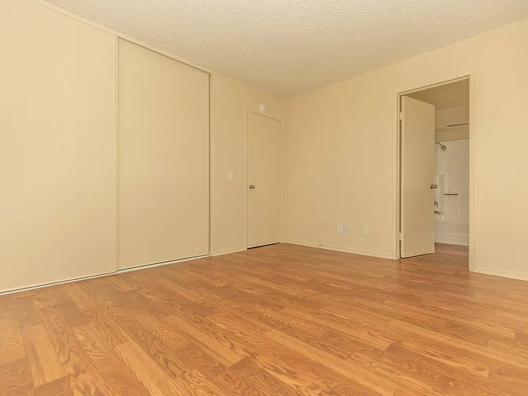 Vintage Woods Apartments — Photo 22