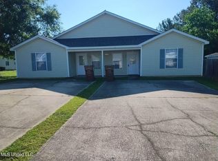 15118 Janus Rd, Diberville, MS 39540