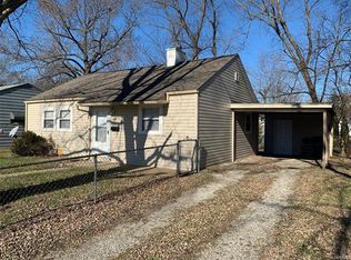1320 Bel Aire Dr, Belleville, IL