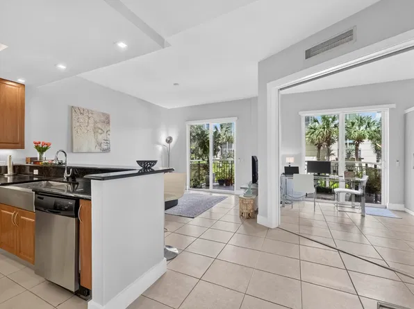 2631 NE 14TH Avenue #216, Wilton Manors, FL 33334
