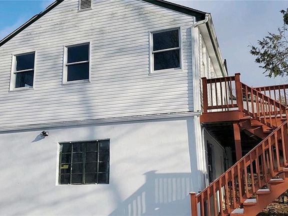4th image of 95 Lakeview Dr