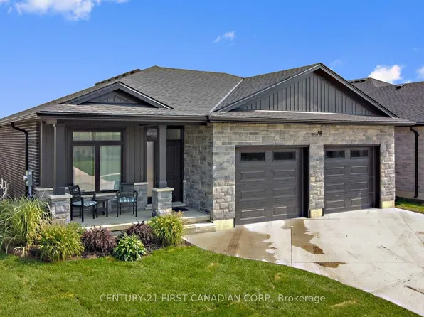 672 Ketter Way, Plympton Wyoming, ON N0N 1T0