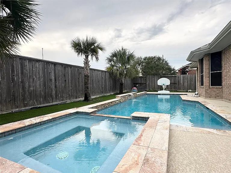 17815 Gables Bend Dr — Photo 13