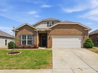 105 Fellington Ct, New Market, AL 35761