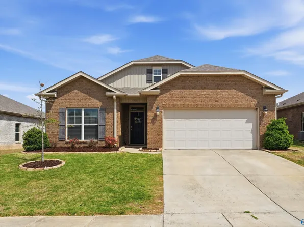 105 Fellington Ct, New Market, AL 35761