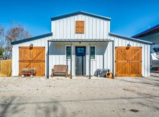 464 Burton Hill Dr, Weatherford, TX 76087