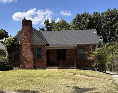 6765 Kenwood Dr, Saint Louis, MO, 63121