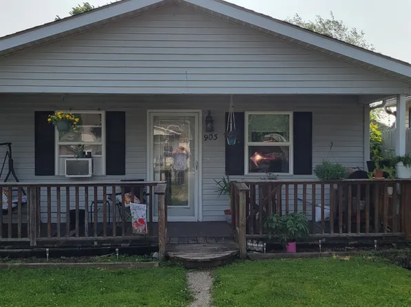 903 S Pleasant St, Edinburgh, IN 46124