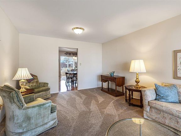 3rd image of 10248 Alpena Dr