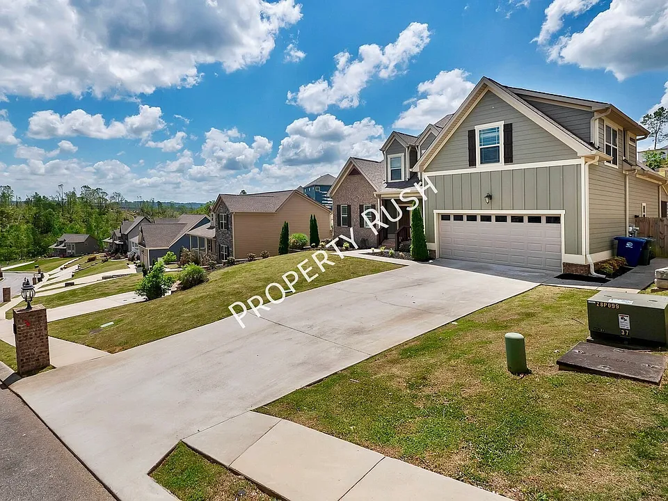 7962 Burgundy Cir
