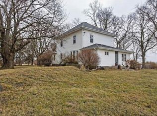 1005 SW Shaver Rd, Gower, MO 64477