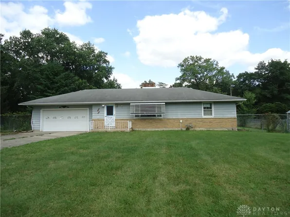 6066 Aaron Ln, Dayton, OH 45424