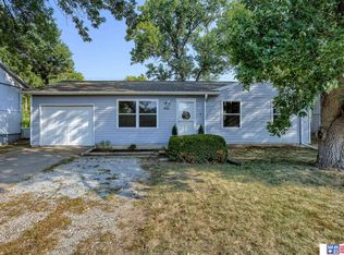 900 Old Cheney Rd, Lincoln, NE 68512