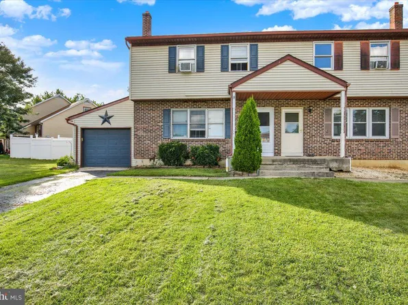 403 Grant Ave, Leesport, PA 19533