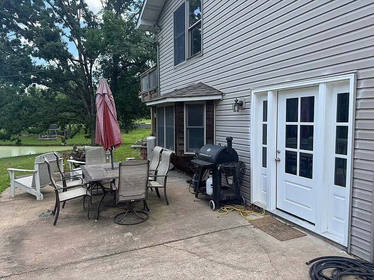 13916 Radford Ln — Photo 25