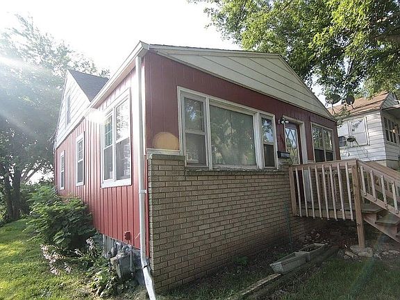 2nd image of 143 4th St