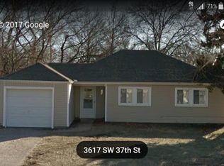 3615 SW 37th St, Topeka, KS 66614