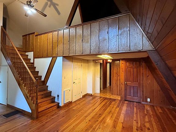 5th image of 79 Lakeview Vlg