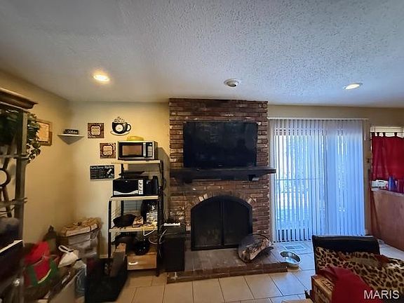 3rd image of 12988 Ox Bow Ln