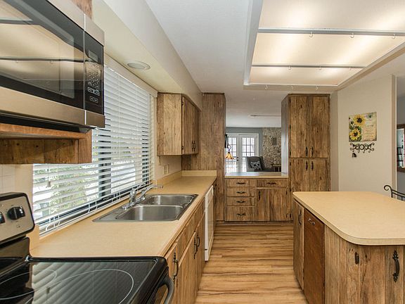 5th image of 437 N Halifax Ave #8