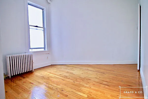 Rented by Grand & Co. | media 18