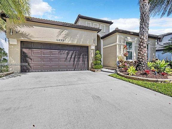 3rd image of 16855 SW 49th Ct