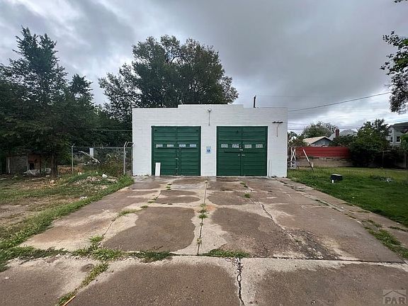 3rd image of 904 Carteret Ave