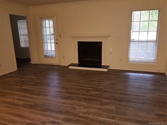 3rd image of 6005 Pinebark Ct