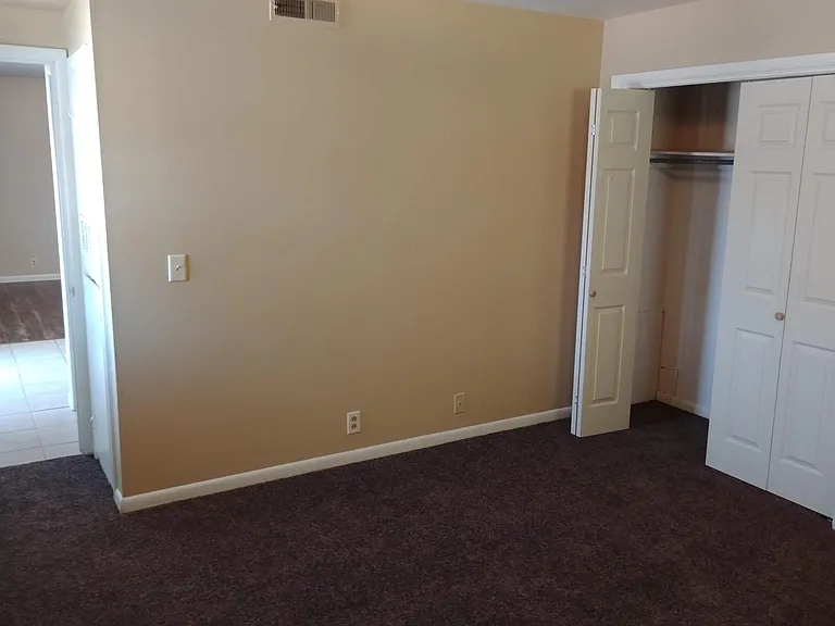 4005 W Memory Ln — Photo 5