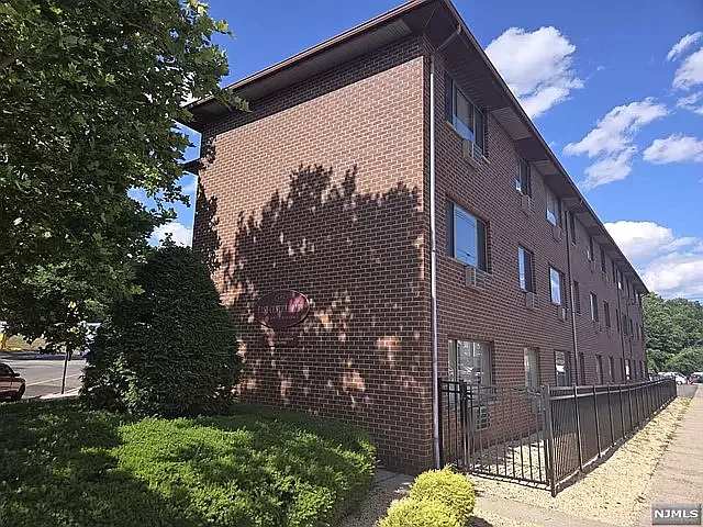 601 Davis Ave #3 — Photo 17