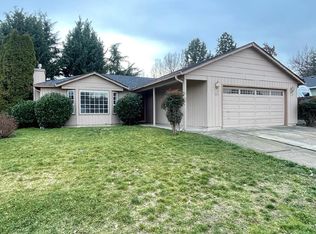 809 Corey Dr, Phoenix, OR 97535