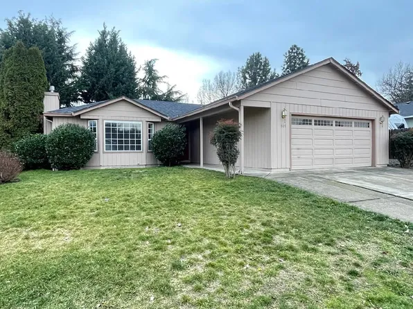 809 Corey Dr, Phoenix, OR 97535