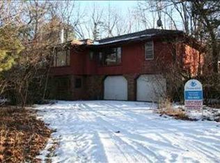 12716 Calhoun Rd, Omaha, NE 68152