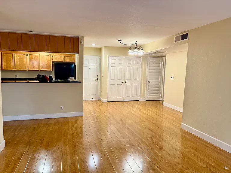 10641 Kinnard Ave #2 — Photo 3