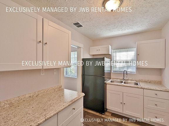 5th image of 5786 Droad St