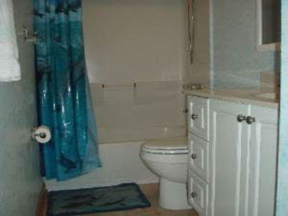 2nd image of 910 Edenwood Dr