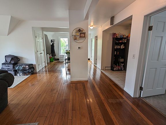 2nd image of 51 Argyle St #3