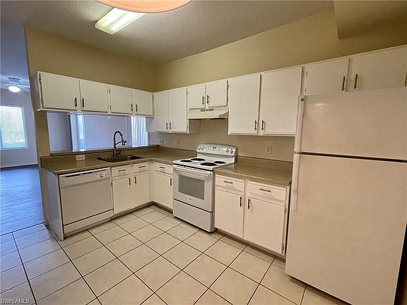 4th image of 6461 Aragon Way APT 101