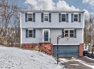 2445 Degenhardt Rd, Gibsonia, PA 15044