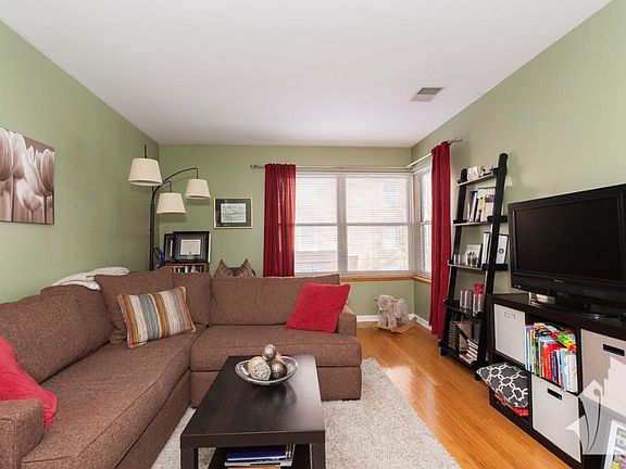 4th image of 4949 N Wolcott Ave #1